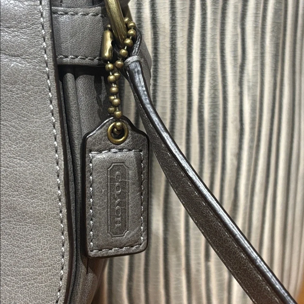Coach Mini Garcia Gray Leather Crossbody with Hang Tag - Picture 3 of 13